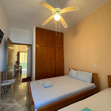 Apartment Cherronisi *
