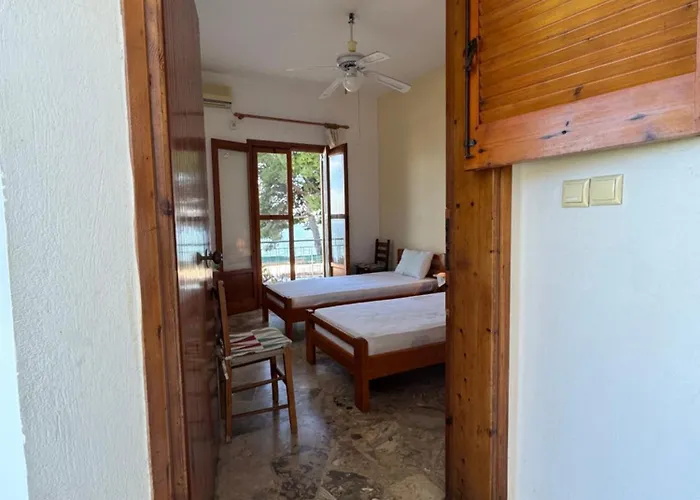 Apartment Cherronisi *