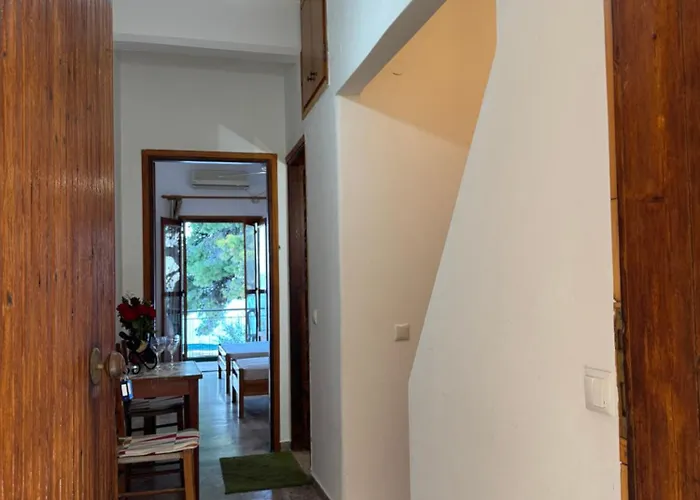 Cherronisi Apartament *